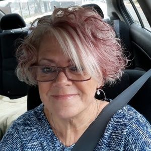 Meet your Posher, Janet